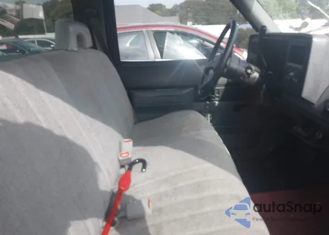 1988 Chevrolet Gmt-400 C1500 from USA, damaged, VIN 1GCDC14H3JZ153953